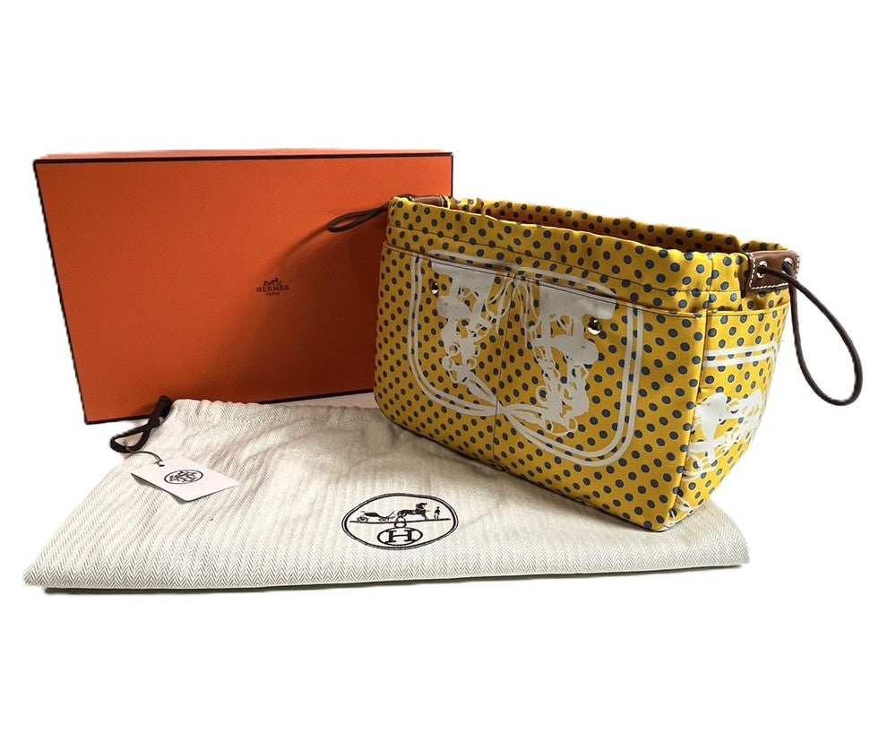 【中古美品】【レディース】 HERMES エルメス 未使用品 HERMES エルメス ポーチ フールビ25 ブリッドドゥガラ シルク バレニア イエロー フォーブ 183-241205-SS-02-ich 万代Net店