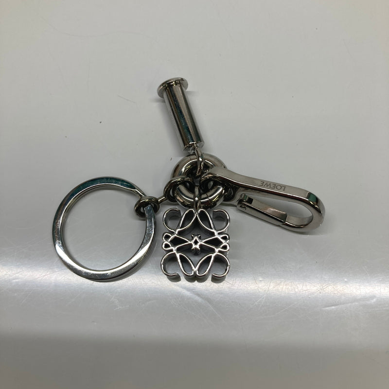 【中古品】【メンズ/レディース】 LOEWE ロエベ アナグラム キーホルダー c554231x33 シルバーカラー (ICH) 182-260819-AS-3-hon カラー：シルバー 万代Net店