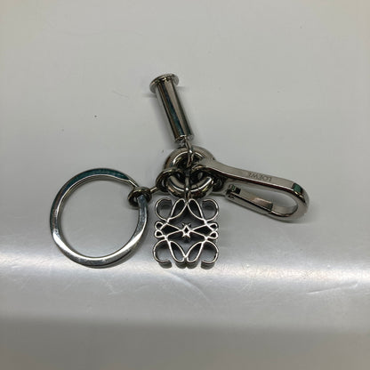 【中古品】【メンズ/レディース】 LOEWE ロエベ アナグラム キーホルダー c554231x33 シルバーカラー (ICH) 182-260819-AS-3-hon カラー：シルバー 万代Net店