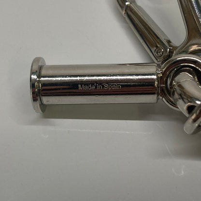 【中古品】【メンズ/レディース】 LOEWE ロエベ アナグラム キーホルダー c554231x33 シルバーカラー (ICH) 182-260819-AS-3-hon カラー：シルバー 万代Net店