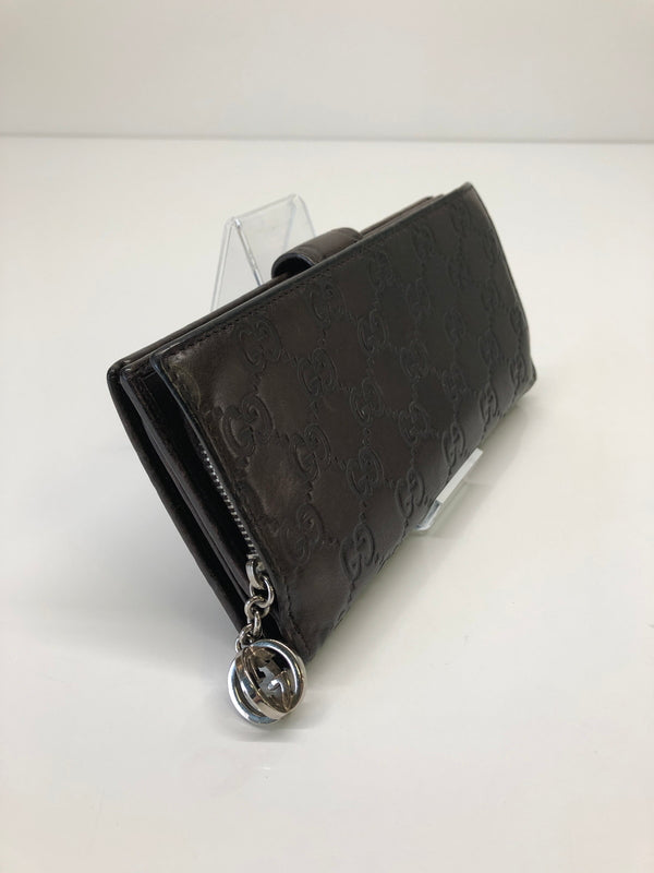【現状渡し品】【レディース】 GUCCI グッチ 二つ折り長財布 グッチシマ 233024-2149 ブラウン レザー チャーム付き (ICH) 181-260823-AS-10-hon カラー：ブラウン 万代Net店