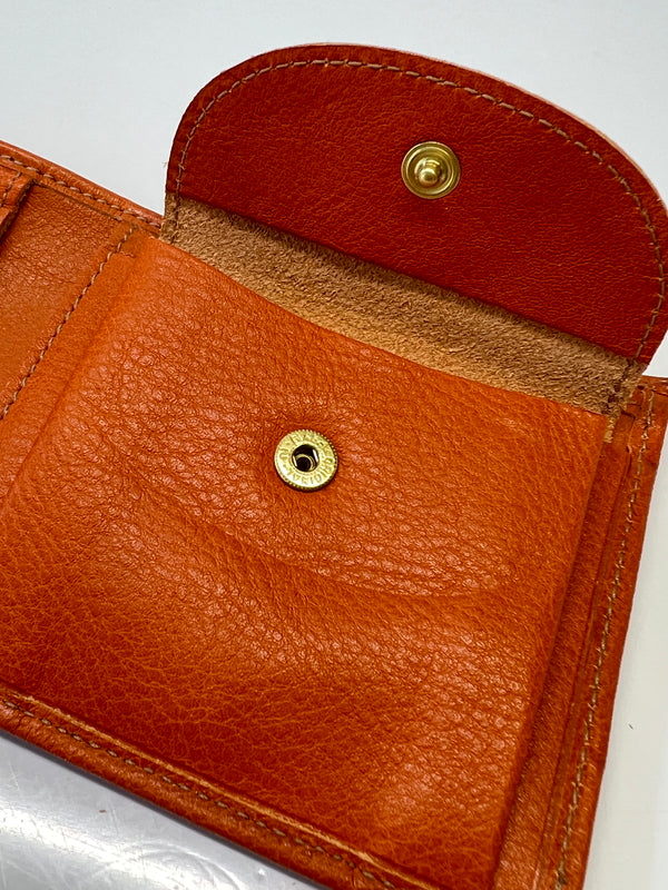 【中古美品】【メンズ/レディース】 IL BISONTE イルビゾンテ スタンダードコレクション 411853 二つ折り財布 牛革 ヤキヌメ (ICH) 200-261004-AS-4-hon カラー：ブラウン 万代Net店