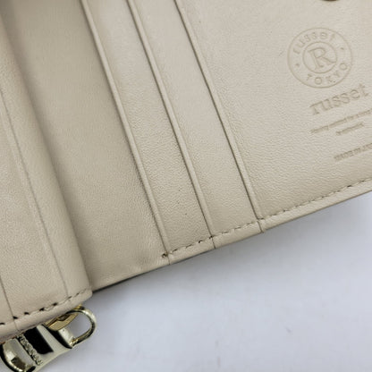 【中古品】【レディース】 russet ラシット スムースレザー ハーフウォレット 二つ折り 財布 200-260522-as-15-izu カラー：ベージュ 万代Net店