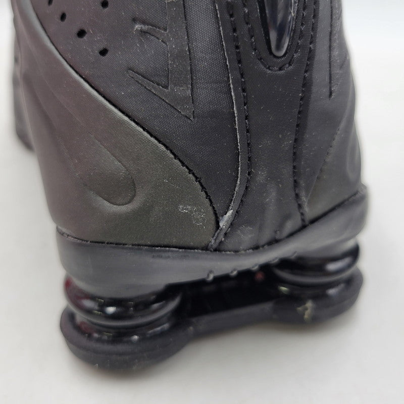 【中古美品】【メンズ】 NIKE ナイキ SHOX R4 HQ1988-001 ショックス R4 スニーカー シューズ 靴 160-260424-ay-02-izu サイズ：27.5cm カラー：BLACK/BRIGHT CRIMSON 万代Net店