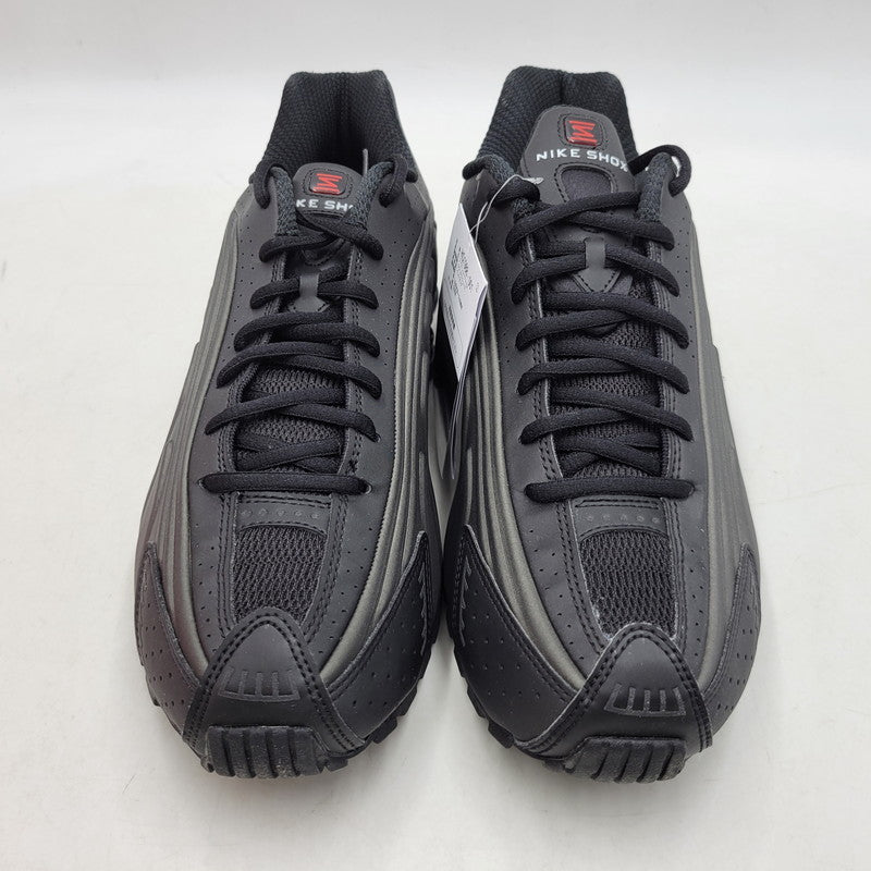 【中古美品】【メンズ】 NIKE ナイキ SHOX R4 HQ1988-001 ショックス R4 スニーカー シューズ 靴 160-260424-ay-02-izu サイズ：27.5cm カラー：BLACK/BRIGHT CRIMSON 万代Net店