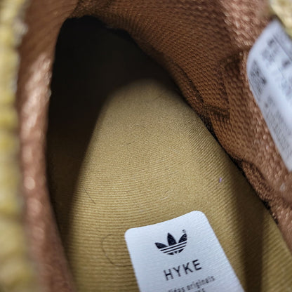【中古品】【レディース】 ADIDAS × HYKE アディダス×ハイク BA8359 AOH 010 スニーカー シューズ 靴 161-260502-cs-18-izu サイズ：22.5cm カラー：CRAFT KHAKI 万代Net店