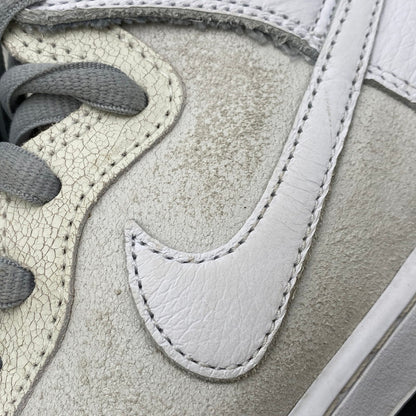 【中古品】【メンズ/レディース】 NIKE SB ナイキエスビー × ANTIHERO アンタイヒーロー HM5837-100 DUNK HIGH QS ダンク ハイ スニーカー 靴 160-260423-kh-10-izu サイズ：26 カラー：WHITE/WHITE-BLACK 万代Net店