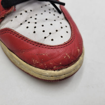 【現状渡し品】【メンズ/レディース】 NIKE ナイキ 130207 101 観賞用 AIR JORDAN 1 RETRO HIGH CHICAGO (1994) エア ジョーダン 1 レトロ ハイ シカゴ スニーカー 靴 160-260526-kh-14-izu サイズ：25 カラー：WHITE/BLACK-RED 万代Net店