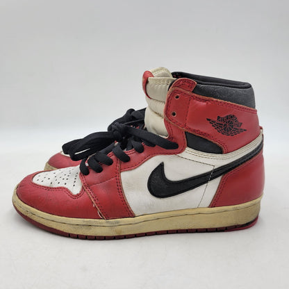 【現状渡し品】【メンズ/レディース】 NIKE ナイキ 130207 101 観賞用 AIR JORDAN 1 RETRO HIGH CHICAGO (1994) エア ジョーダン 1 レトロ ハイ シカゴ スニーカー 靴 160-260526-kh-14-izu サイズ：25 カラー：WHITE/BLACK-RED 万代Net店