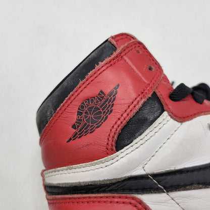 【現状渡し品】【メンズ/レディース】 NIKE ナイキ 130207 101 観賞用 AIR JORDAN 1 RETRO HIGH CHICAGO (1994) エア ジョーダン 1 レトロ ハイ シカゴ スニーカー 靴 160-260526-kh-14-izu サイズ：25 カラー：WHITE/BLACK-RED 万代Net店
