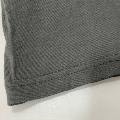 【中古品】【メンズ】 NIKE SB ナイキエスビー HJ0815-060 HAYLEY WILSON ヘイリー ウィルソン S S TEE ショートスリーブ Tシャツ トップス 半袖 148-260625-ya-08-izu サイズ：M カラー：チャコール 万代Net店