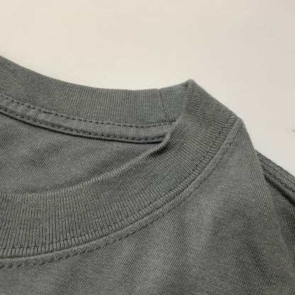 【中古品】【メンズ】 NIKE SB ナイキエスビー HJ0815-060 HAYLEY WILSON ヘイリー ウィルソン S S TEE ショートスリーブ Tシャツ トップス 半袖 148-260625-ya-08-izu サイズ：M カラー：チャコール 万代Net店
