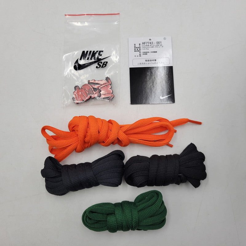 【中古品】【メンズ/レディース】 NIKE SB ナイキエスビー × THERE SKATEBOARDS ゼアスケートボード DUNK LOW QS HF7743-001 ダンク ロー QS スニーカー シューズ 靴 160-260417-as-11-izu サイズ：26cm カラー：BLACK/GORGE GREEN-SUMMIT WHITE 万代Net店