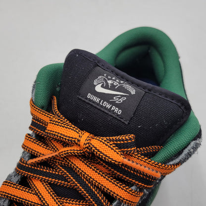 【中古品】【メンズ/レディース】 NIKE SB ナイキエスビー × THERE SKATEBOARDS ゼアスケートボード DUNK LOW QS HF7743-001 ダンク ロー QS スニーカー シューズ 靴 160-260417-as-11-izu サイズ：26cm カラー：BLACK/GORGE GREEN-SUMMIT WHITE 万代Net店