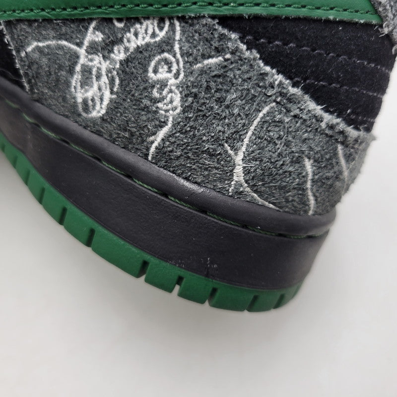 【中古品】【メンズ/レディース】 NIKE SB ナイキエスビー × THERE SKATEBOARDS ゼアスケートボード DUNK LOW QS HF7743-001 ダンク ロー QS スニーカー シューズ 靴 160-260417-as-11-izu サイズ：26cm カラー：BLACK/GORGE GREEN-SUMMIT WHITE 万代Net店