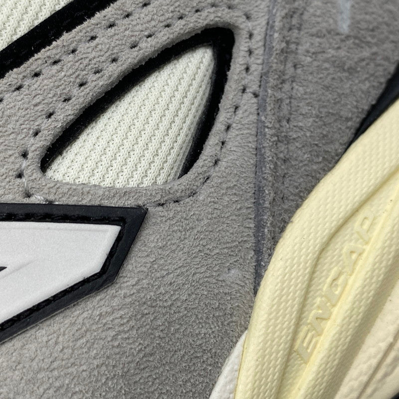 【中古品】【メンズ】 NEW BALANCE ニューバランス U990TG4 990V4 スニーカー シューズ 靴 162-260511-as-21-izu サイズ：28cm カラー：グレー 万代Net店