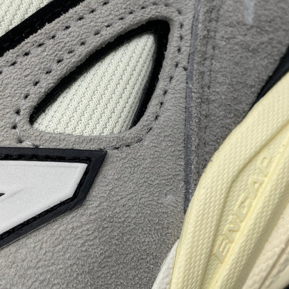【中古品】【メンズ】 NEW BALANCE ニューバランス U990TG4 990V4 スニーカー シューズ 靴 162-260511-as-21-izu サイズ：28cm カラー：グレー 万代Net店