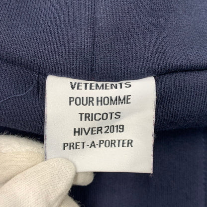【中古品】【メンズ】 VETEMENTS ヴェトモン MAH19TR210 INSIDE OUT OVERSIZE SWEAT HOODIE インサイド アウト オーバーサイズ スウェット フーディ パーカー トップス 142-260518-kh-04-izu サイズ：XS カラー：ネイビー 万代Net店