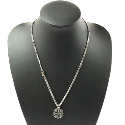 【中古品】【メンズ】 LOUIS VUITTON ルイ･ヴィトン ペンダント･ダミエ ステープル M02446 ネックレス アクセサリー 179-260601-na-04-tagh カラー：シルバー 万代Net店