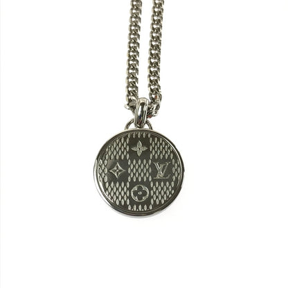 【中古品】【メンズ】 LOUIS VUITTON ルイ･ヴィトン ペンダント･ダミエ ステープル M02446 ネックレス アクセサリー 179-260601-na-04-tagh カラー：シルバー 万代Net店