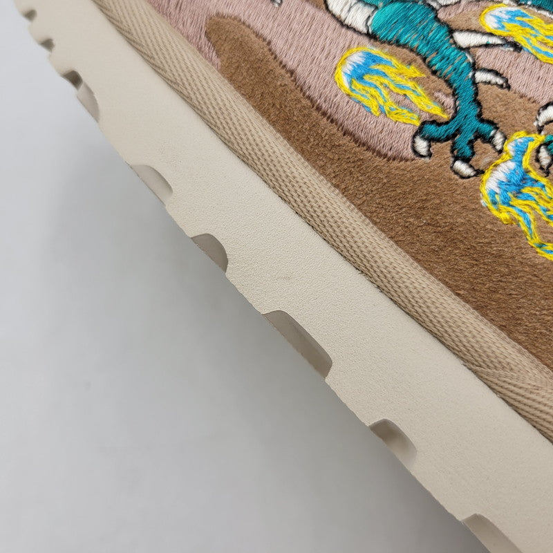 【中古美品】【メンズ/レディース】 PALACE パレス × UGG アグ TASMAN SLIPPER BURNT CAMO "CHESTNUT" 1172070 タスマン スリッポン シューズ 靴 164-260603-ay-10-izu サイズ：26cm カラー：マルチカラー 万代Net店