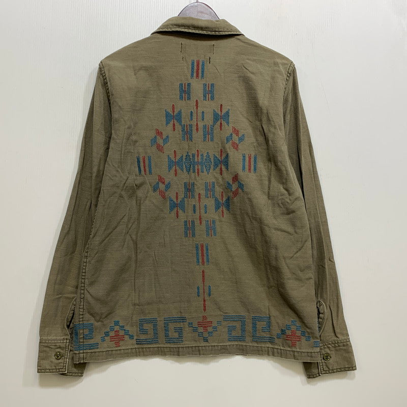 【中古品】【メンズ】 REMI RELIEF レミレリーフ STUDS NATIVE MILITARY SHIRT スタッズ ネイティブ ミリタリー シャツ トップス 長袖 145-260714-cs-17-izu サイズ：XL カラー：カーキ 万代Net店