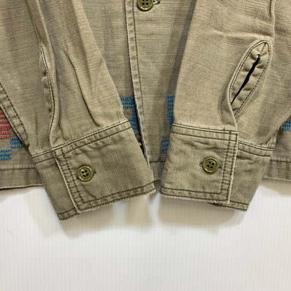 【中古品】【メンズ】 REMI RELIEF レミレリーフ STUDS NATIVE MILITARY SHIRT スタッズ ネイティブ ミリタリー シャツ トップス 長袖 145-260714-cs-17-izu サイズ：XL カラー：カーキ 万代Net店