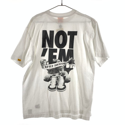 【中古美品】【メンズ】 #FR2 × SNKRDUNK エフアールツー スニーカーダンク NOT’EM T-shirt 'White' Tシャツ 142-260430-ts-01-otoh サイズ：M カラー：ホワイト 万代Net店