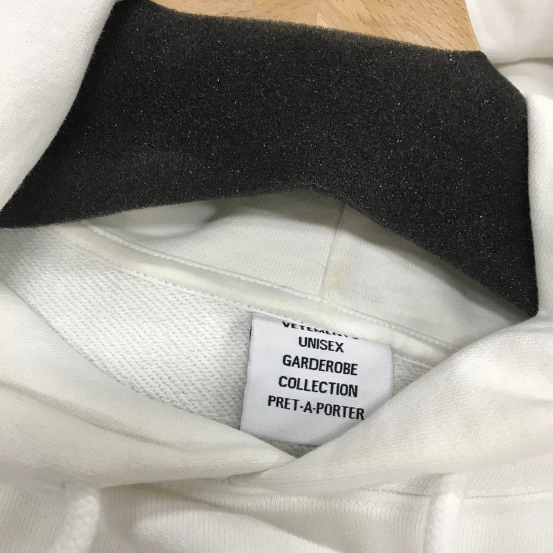 【中古品】【メンズ】 VETEMENTS ヴェトモン Black Label Logo Hoodie ブラック レーベル ロゴ フーディー カラーWhite サイズS 141-260716-ky-02-fuz 万代Net店