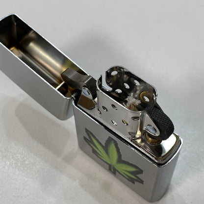 【中古美品】【メンズ】 ZIPPO ジッポ Z207-112484 DIGITAL WEED 23年製 オイルライター 206-250927-gm-21-fuz カラー：シルバー 万代Net店