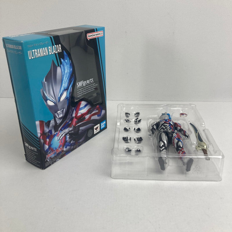 【中古品】 完備品 S.H.Figuarts エス・エイチ・フィギュアーツ ウルトラマンブレーザー 044-260212-ky-08-fuz 万代Net店