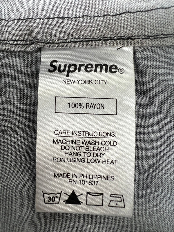 【中古品】【メンズ】 Supreme シュプリーム 21SS FIRECRACKER RAYON S/S SHIRT ファイヤークラッカー レーヨン ショートスリーブシャツ 半袖 トップス 149-260830-kk-19-hon サイズ：L カラー：ブラック 万代Net店