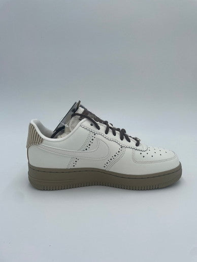 【中古美品】【レディース】 NIKE ナイキ AIR FORCE1 '07 エアフォース1 FV3700-112 スニーカー 160-240810-NK-5-yok カラー：SAIL/SAIL-KHAKI-CACAO WOW 万代Net店