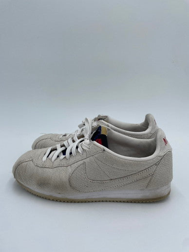 【中古品】【メンズ】 NIKE ナイキ STRANGER THINGS ストレンジャーシングス CLASSIC CORTEZ クラシック コルテッツ QS UD CJ6107-100 スニーカー 160-240804-NK-9-yok カラー：SAIL/SAIL-DEEP ROYAL BLUE-SAIL 万代Net店