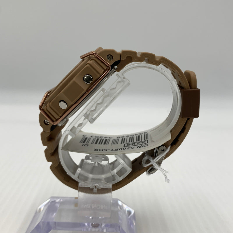 【中古品】【メンズ】 CASIO カシオ 5700 TONE ON TONE SERIES DEGITAL G-SHOCK DW-5700PT-5 トーン オン トーン シリーズ デジタル ジーショック 腕時計 196-260814-yo-09-tei カラー：ブラウン 万代Net店