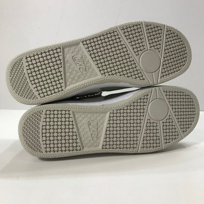 【中古美品】【メンズ】 NIKE ナイキ FN0648-300 ATTACK OIL GREEN AND IRONSTONE アタック オイル グリーン アンド アイアンストーン スニーカー 靴 160-250613-mh-03-fuz サイズ：27 カラー：グリーン 万代Net店