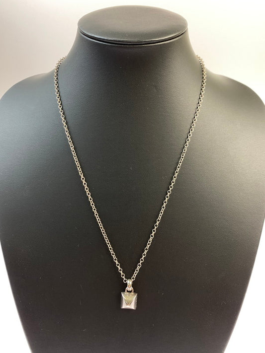 【中古品】【レディース】 GUCCI グッチ ディアマンテ ピラミッド スタッズ ネックレス レディース アクセサリー 182-250918-em-07-min カラー：シルバー 万代Net店