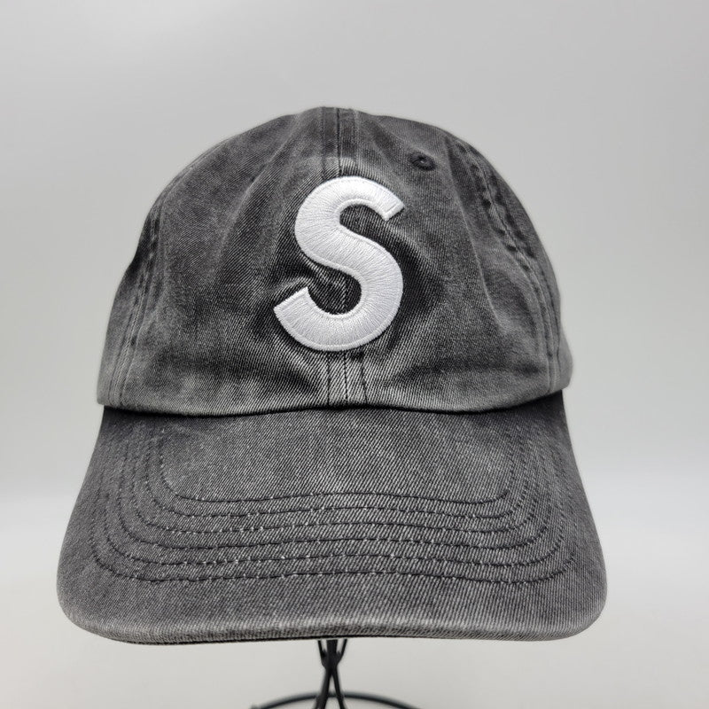 【中古品】【メンズ/レディース】 Supreme シュプリーム PIGMENT PRINT S LOGO 6-PANEL ピグメント プリント Sロゴ 6パネル キャップ 帽子 185-261013-as-25-izu サイズ：F カラー：ブラック 万代Net店