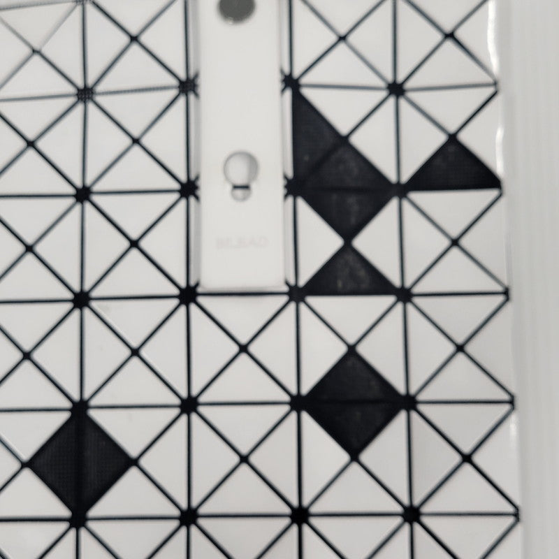 【現状渡し品】【メンズ/レディース】 BAO BAO ISSEY MIYAKE バオ バオ イッセイ ミヤケ TOTE BAG BB55-AG002 トート バッグ 鞄 カバン 188-250820-ay-16-izu カラー：ホワイト 万代Net店
