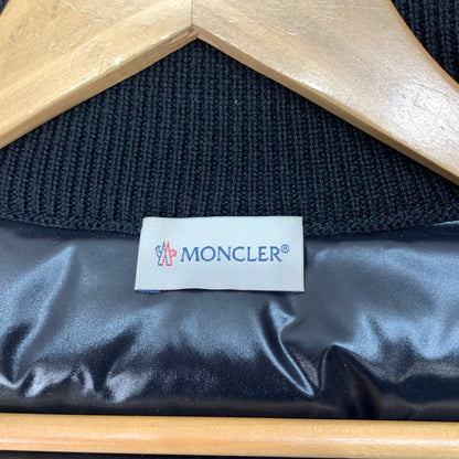 【中古品】【メンズ】 MONCLER モンクレール H20939B00026 CARDIGAN TRICOT ジップアップカーディガン ダウンジャケット ブランド 古着 141-251214-gm-38-fuz サイズ：M カラー：ブラック 万代Net店