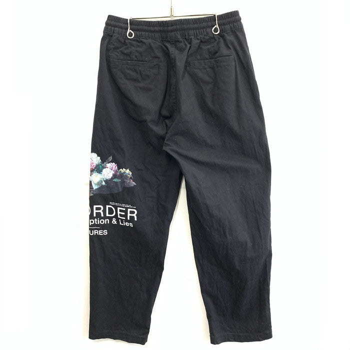 【中古品】【メンズ】 PLEASURES プレジャーズ NEW ORDER EASY PANT イージーパンツ ブランド 古着 153-251207-gm-17-fuz サイズ：S カラー：ブラック 万代Net店