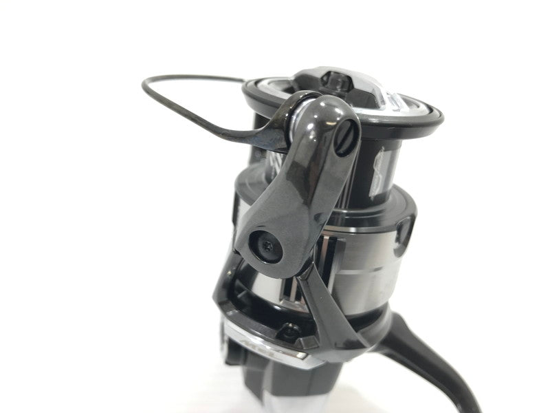 【中古品】 SHIMANO シマノ 23 VANQUISH ヴァンキッシュ C3000XG スピニングリール 釣り 釣り具等 134-260623-yk-04-tag 万代Net店