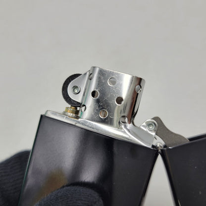 【中古品】【メンズ/レディース】 ZIPPO ジッポ VENOM SCORPION OIL LIGHTER ヴェノム スコーピオン オイルライター 喫煙具 206-250921-as-04-izu カラー：ブラック×レッド 万代Net店