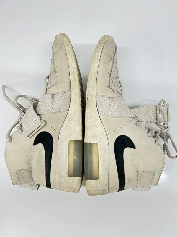 【現状渡し品】【メンズ】 NIKE ナイキ× FEAR OF GOD フィアオブゴッド RAID LIGHT BONE BLACK-SAIL AT8087-001 レイド ライトボーン ブラック セイル スニーカー 靴 160-260822-YS-21-hon サイズ：28 カラー：LIGHT BONE/BLACK-SAIL 万代Net店