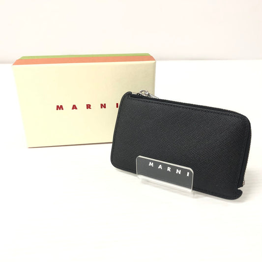 【中古美品】【メンズ】 MARNI マルニ 小銭入れ コイン カード ホルダー 1ファスナー コンパートメント ケース  ロゴ PFMI0036L0LV520 COIN CARD HOLDER 200-231227-tk-2-tei カラー：ブラック 万代Net店