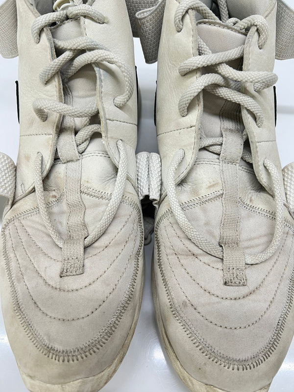 【現状渡し品】【メンズ】 NIKE ナイキ× FEAR OF GOD フィアオブゴッド RAID LIGHT BONE BLACK-SAIL AT8087-001 レイド ライトボーン ブラック セイル スニーカー 靴 160-260822-YS-21-hon サイズ：28 カラー：LIGHT BONE/BLACK-SAIL 万代Net店