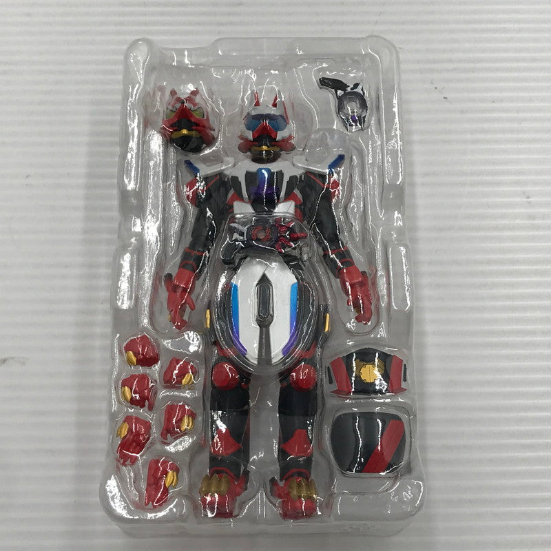 【中古美品】 S.H.Figuarts 仮面ライダーギーツ レーザーブーストフォーム＆ブーストフォームマークII 開封済み 箱ヤケあり 042-260706-ti-09-tagh 万代Net店