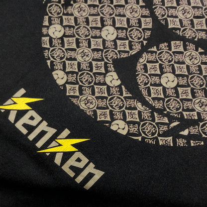 【現状渡し品】【メンズ】 RIZE ライズ PRINT SS TEE KENKENモデル プリント 半袖Tシャツ トップス 146-260723-hn-07-fur サイズ：L カラー：ブラック 万代Net店