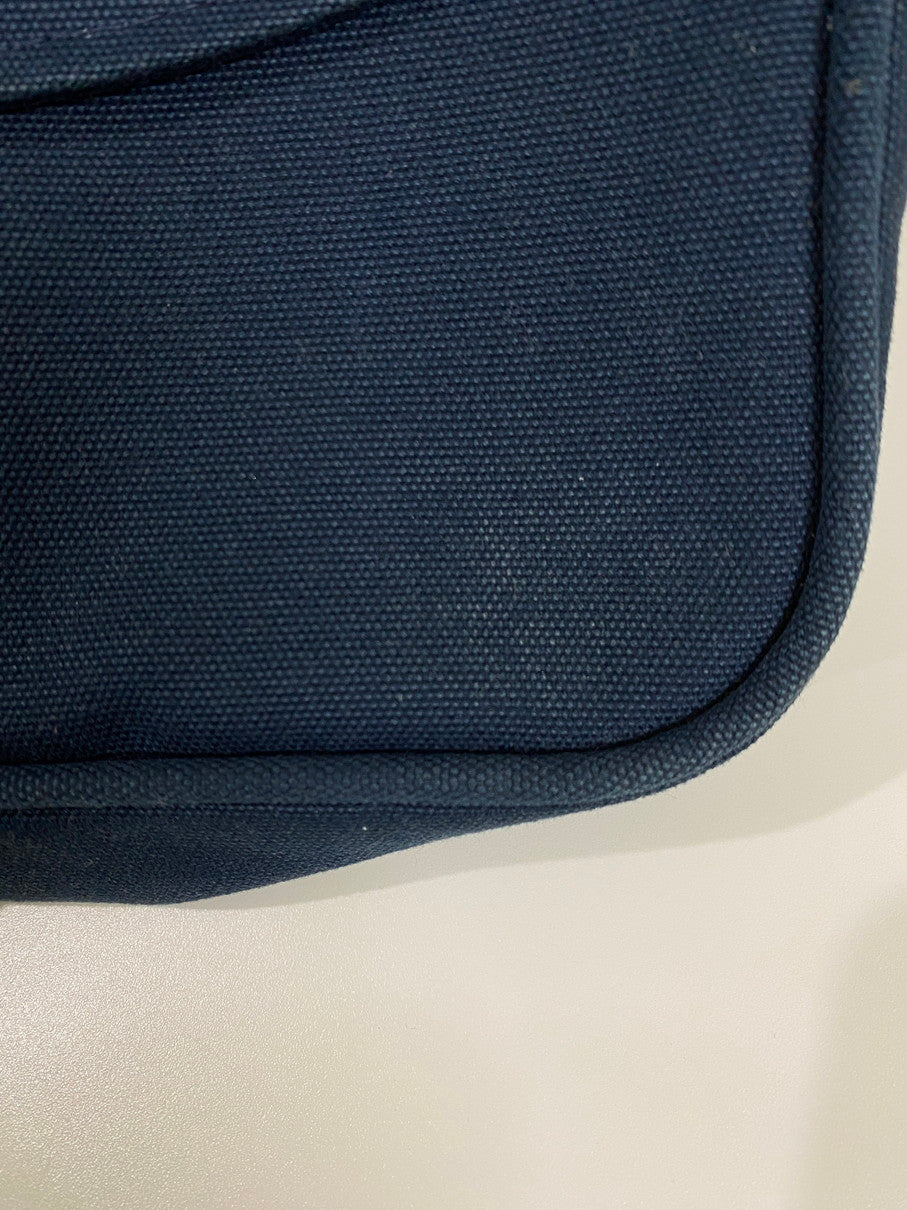 【中古品】【メンズ/レディース】 marimekko マリメッコ MAGNEETTILAUKKU 310205654 マグネットバッグ カバン 188-251021-jt-17-min カラー：ネイビー 万代Net店