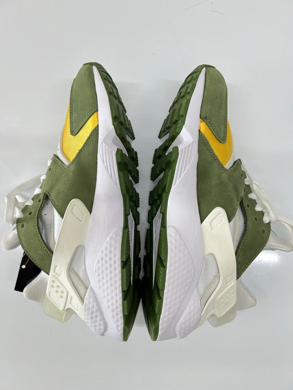 【中古品】【メンズ】 NIKE ナイキ×STUSSY ステューシー 別注 コラボ AIR HUARACHE LE DARK OLIVE DD1381-300 エア ハラチ ライトオリーブ スニーカー 靴 160-260822-SH-13-hon サイズ：26.5cm US8.5 カラー：ダークオリーブ 万代Net店